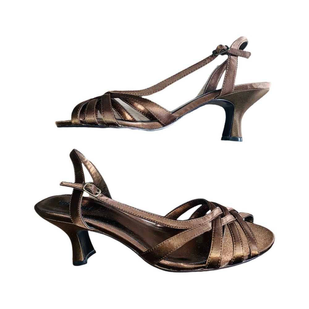 Unlisted Women’s Strappy Sandals in Bronze Size 10 NIB Low Heel Adjustable Strap
